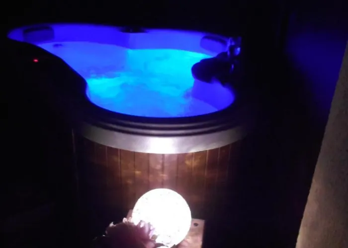 Avec Jacuzzi Privatif Dans Un Mas Provencal *